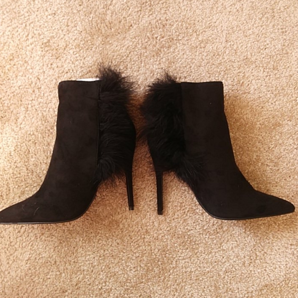 Shoes - Picture 6 of 8